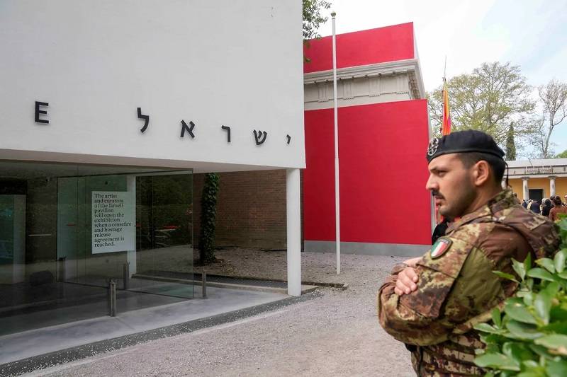 Венецианские страсти, или хоть стой, хоть падай! 3